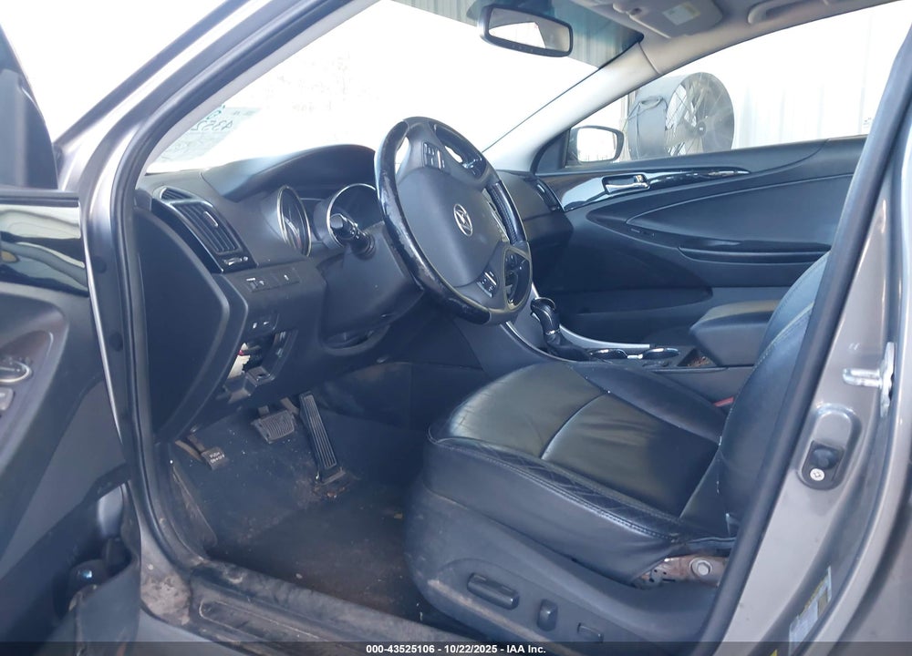 2011 HYUNDAI SONATA LIMITED VIN: 5NPEC4ACXBH031145