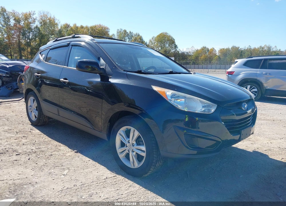 2011 HYUNDAI TUCSON GLS VIN: KM8JUCACXBU197012