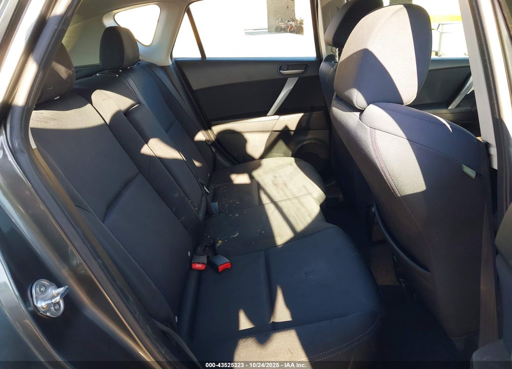 2011 MAZDA 3 VIN: JM1BL1K69B1431750