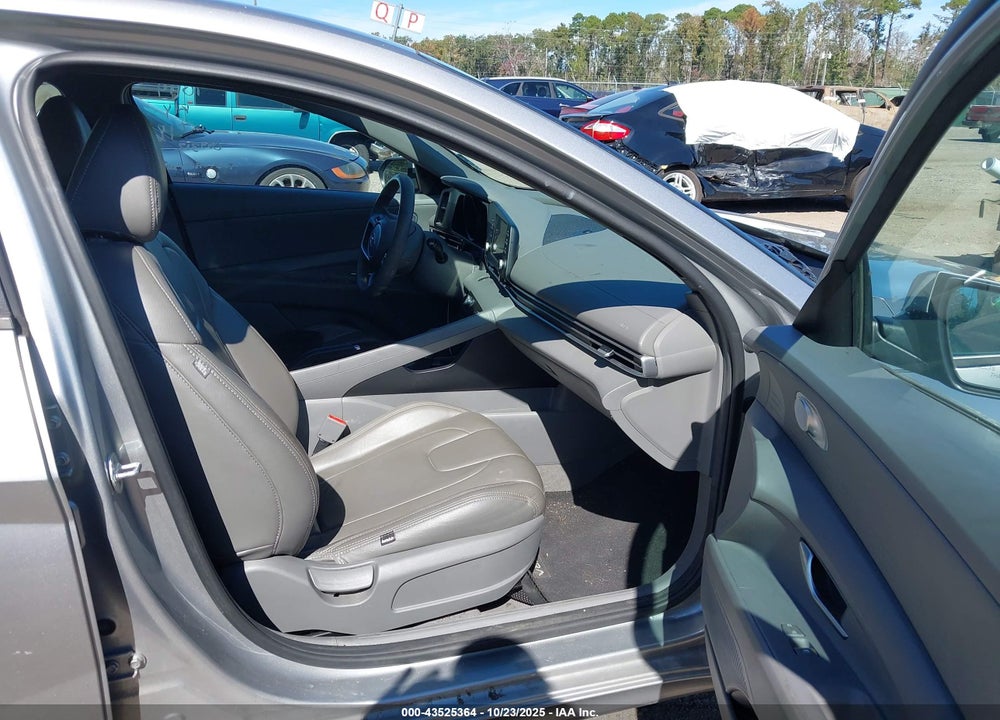 2022 HYUNDAI ELANTRA SEL VIN: 5NPLM4AG8NH055312