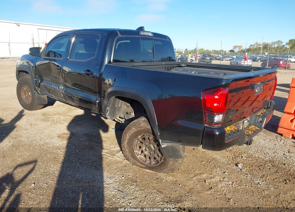 2022 TOYOTA TACOMA SR5 V6 VIN: 3TMCZ5AN4NM477352
