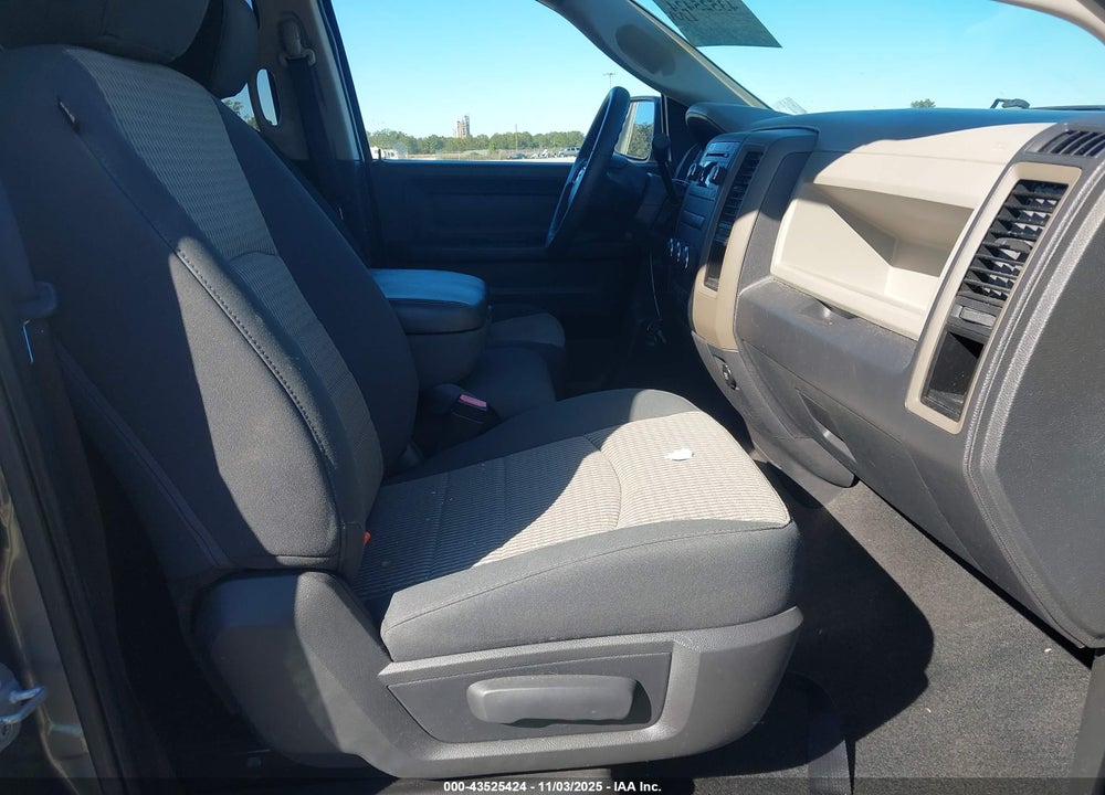 2012 RAM 1500 ST VIN: 1C6RD6KT0CS307092