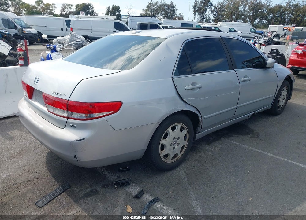 2004 HONDA ACCORD 3.0 EX VIN: 1HGCM66864A082559