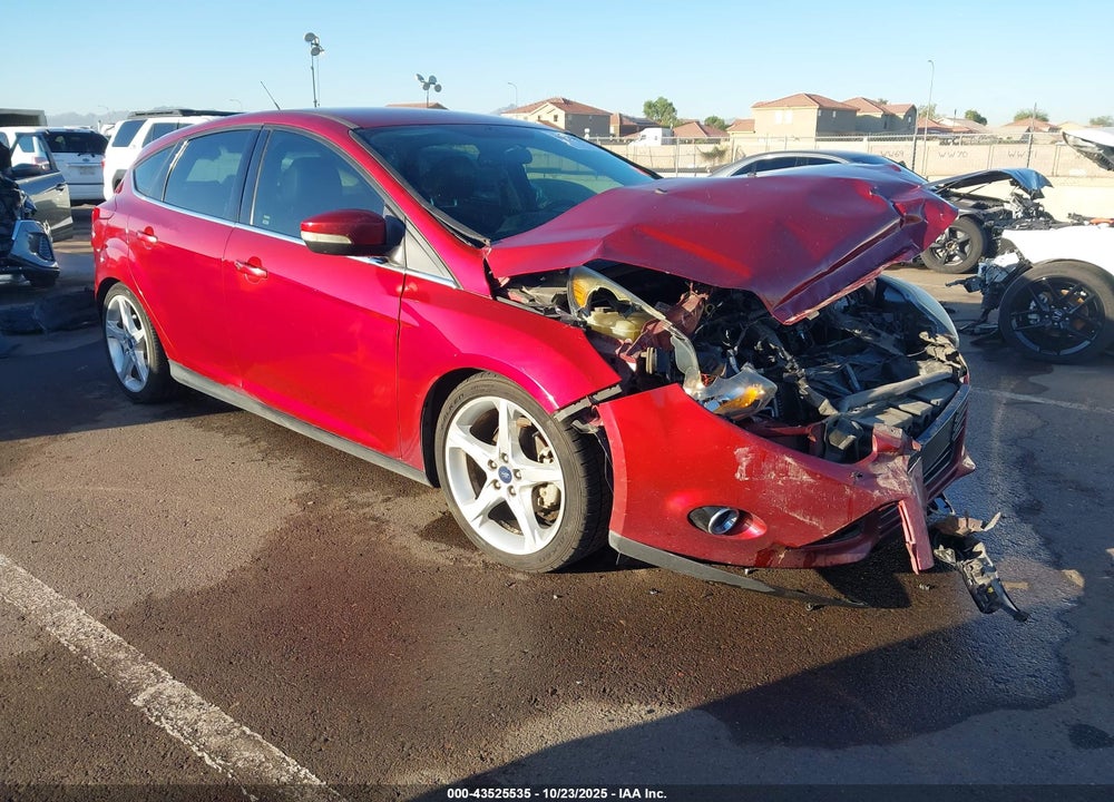 2014 FORD FOCUS TITANIUM VIN: 1FADP3N27EL247939