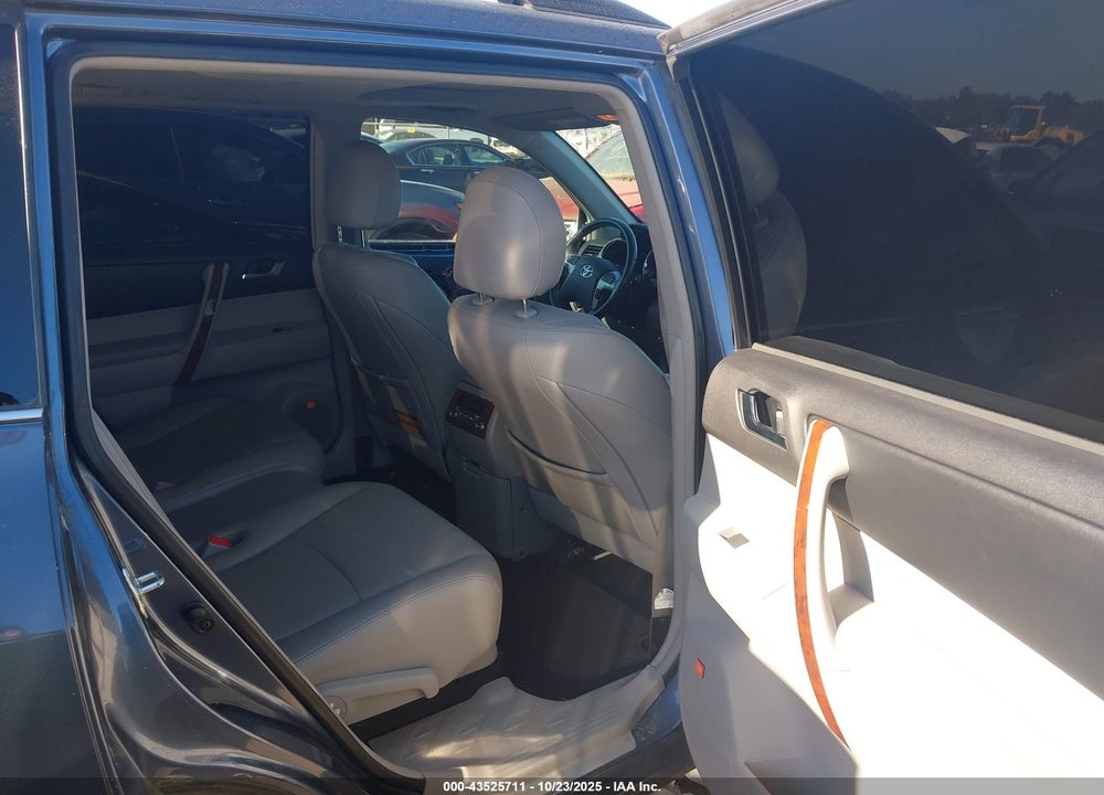 2013 TOYOTA HIGHLANDER LIMITED V6 VIN: 5TDDK3EH9DS209185