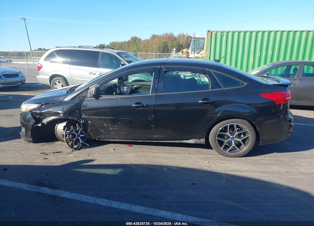 2015 FORD FOCUS SE VIN: 1FADP3F24FL311063