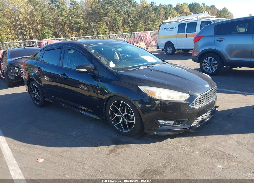 2015 FORD FOCUS SE VIN: 1FADP3F24FL311063
