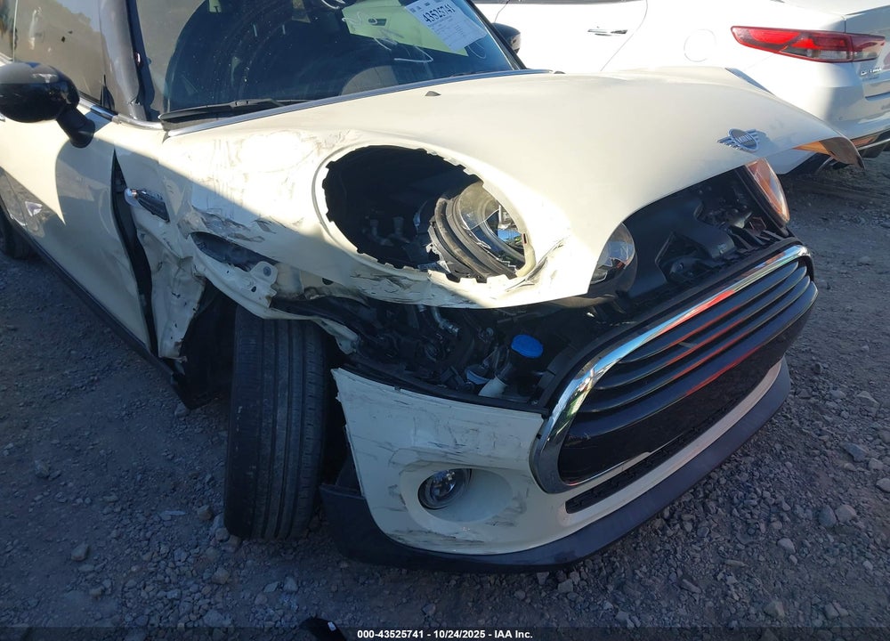 2020 MINI HARDTOP COOPER VIN: WMWXR3C06L2L38395