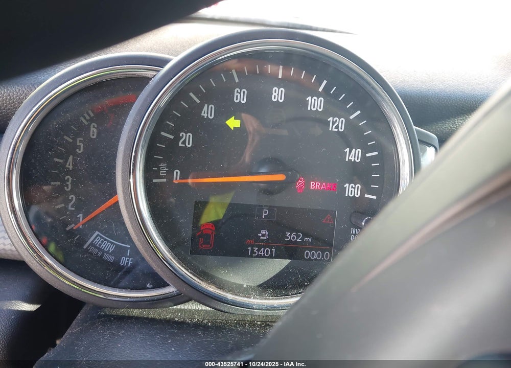 2020 MINI HARDTOP COOPER VIN: WMWXR3C06L2L38395