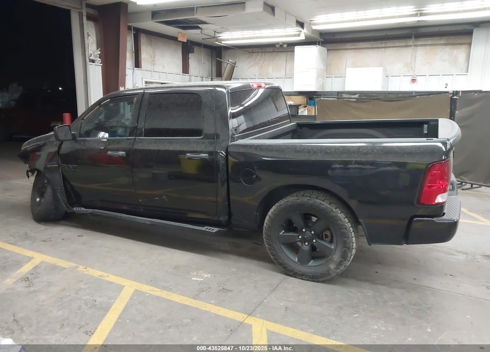 2018 RAM 1500 EXPRESS 4X2 5'7 BOX VIN: 3C6RR6KTXJG264449