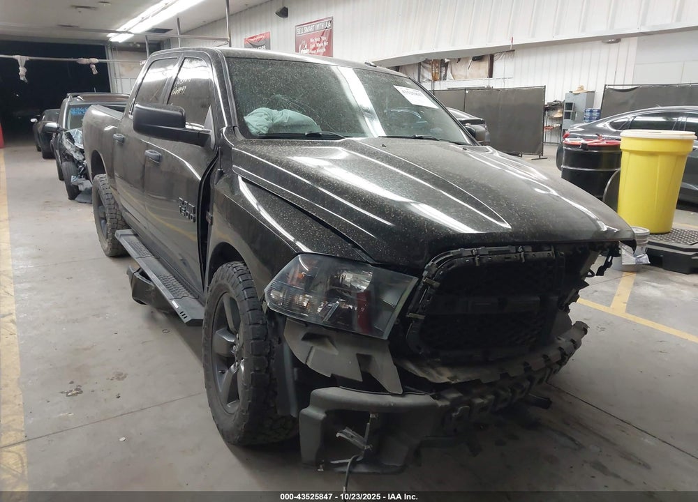 2018 RAM 1500 EXPRESS 4X2 5'7 BOX VIN: 3C6RR6KTXJG264449