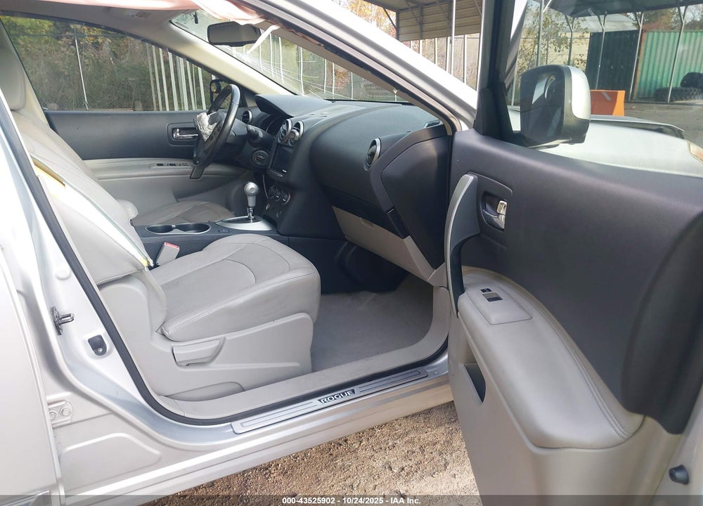 2013 NISSAN ROGUE SV W/SL PKG VIN: JN8AS5MV5DW134818