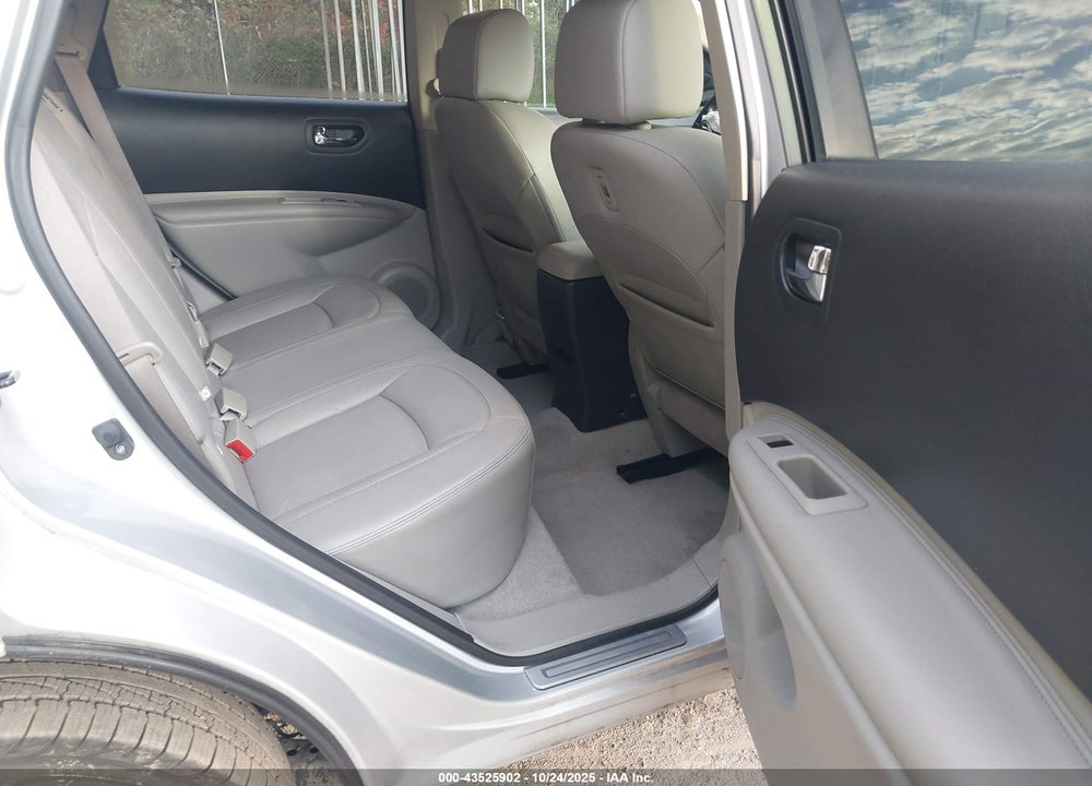 2013 NISSAN ROGUE SV W/SL PKG VIN: JN8AS5MV5DW134818