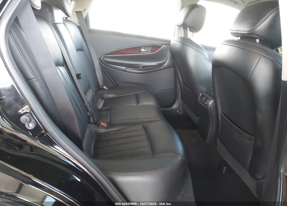 2017 INFINITI QX50 VIN: JN1BJ0RP2HM390029