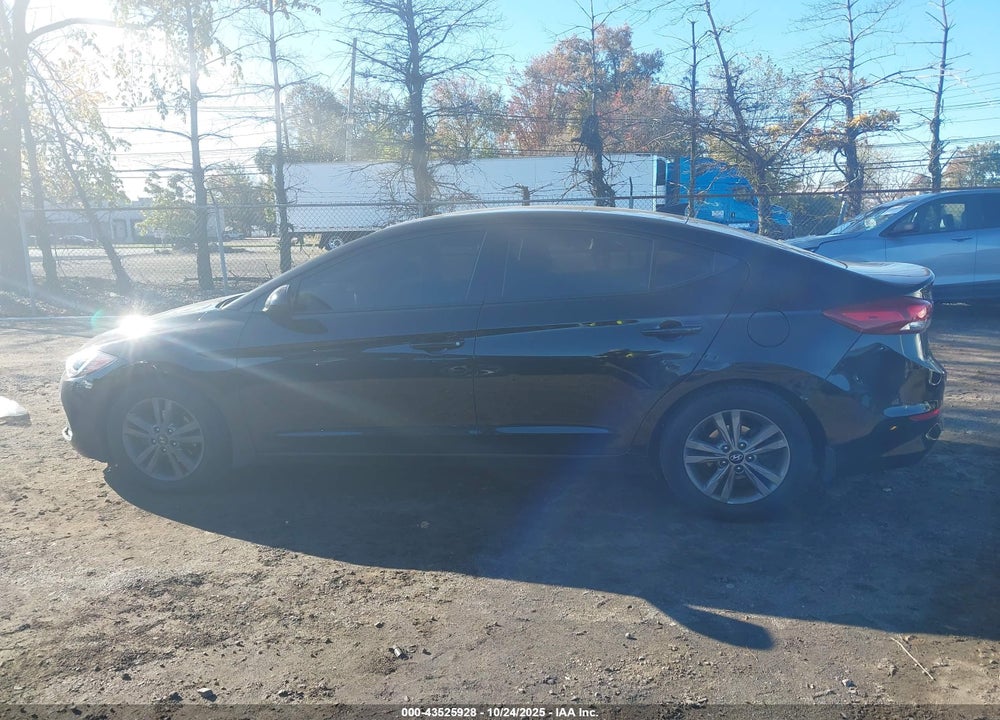 2018 HYUNDAI ELANTRA SEL VIN: 5NPD84LF1JH386319