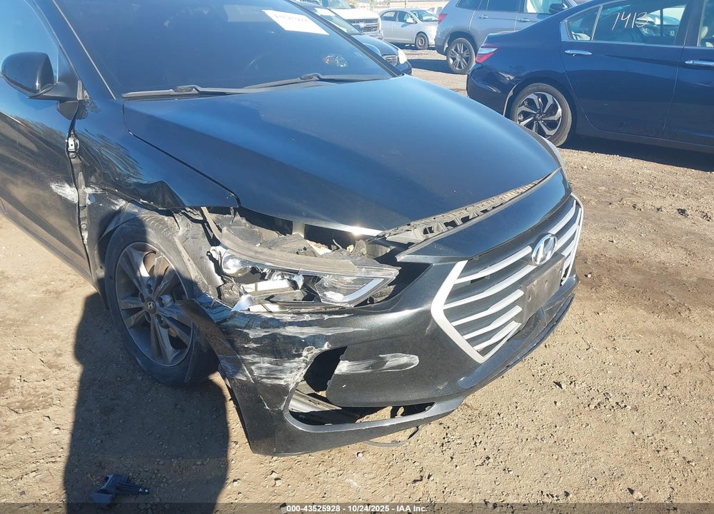 2018 HYUNDAI ELANTRA SEL VIN: 5NPD84LF1JH386319