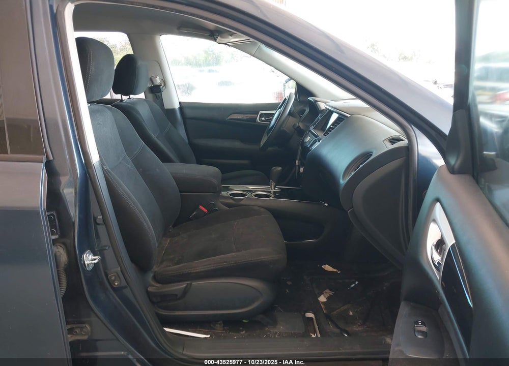 2014 NISSAN PATHFINDER S VIN: 5N1AR2MN7EC629719