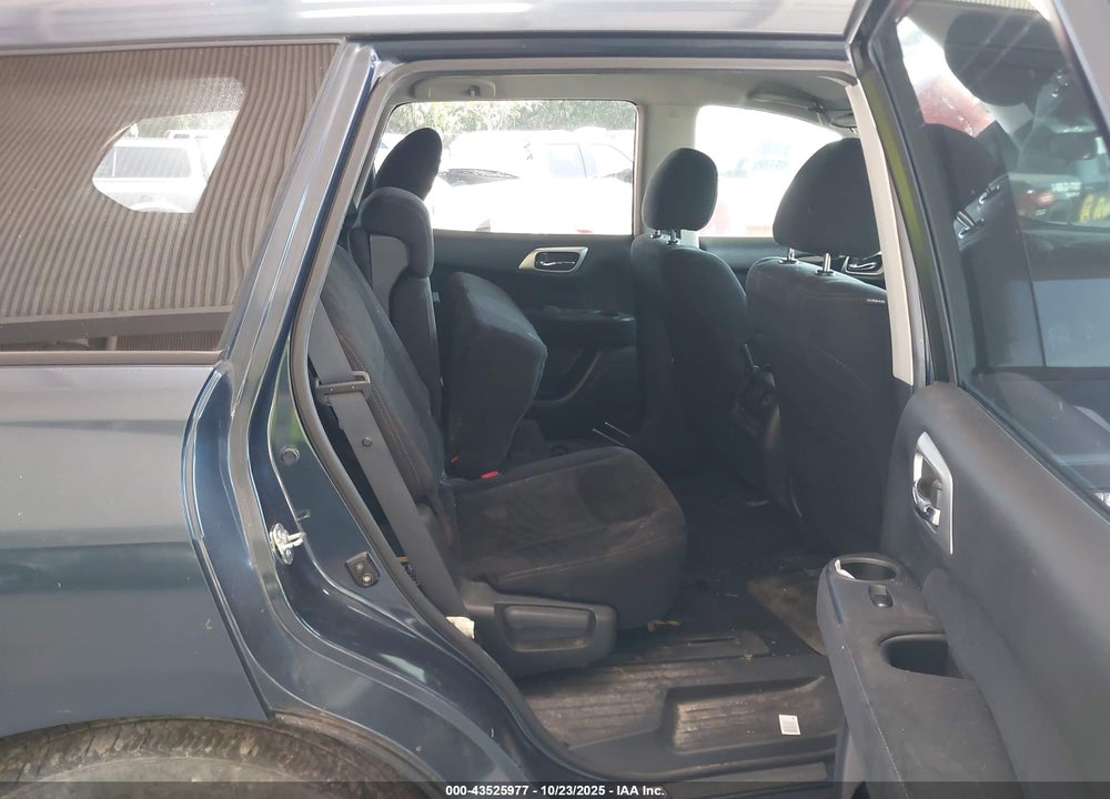 2014 NISSAN PATHFINDER S VIN: 5N1AR2MN7EC629719
