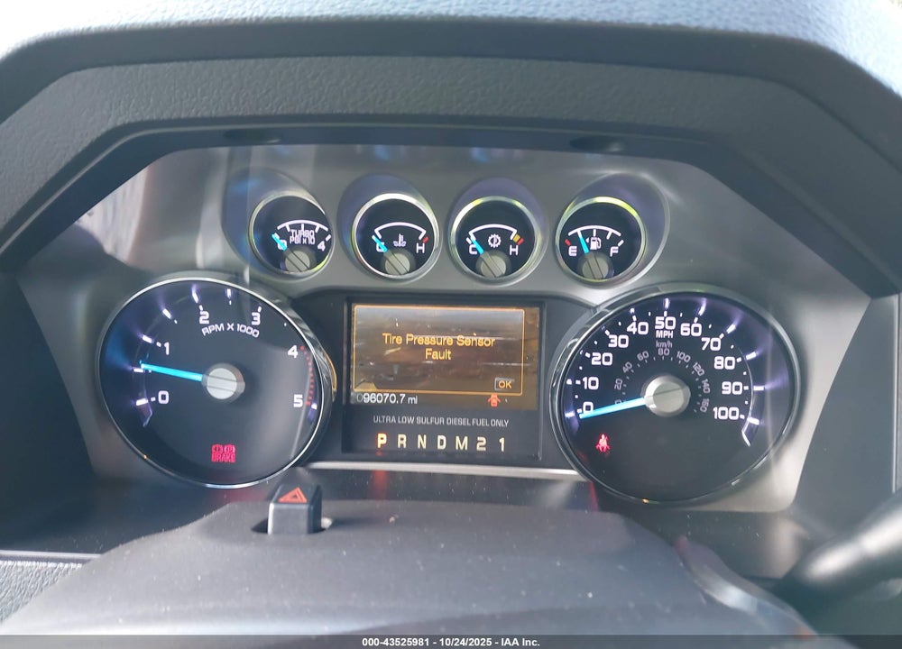 2011 FORD F-350 LARIAT VIN: 1FT8W3BT2BEB78962