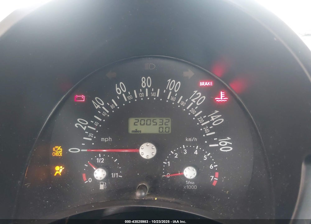 2001 VOLKSWAGEN NEW BEETLE GLS 1.8L TURBO VIN: 3VWCC21C81M416849