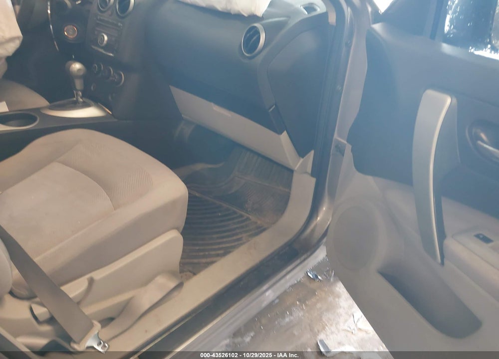 2011 NISSAN ROGUE SPORT VIN: JN8AS5MV8BW676525