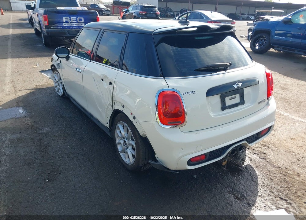 2016 MINI HARDTOP COOPER S VIN: WMWXU3C57G2D28283