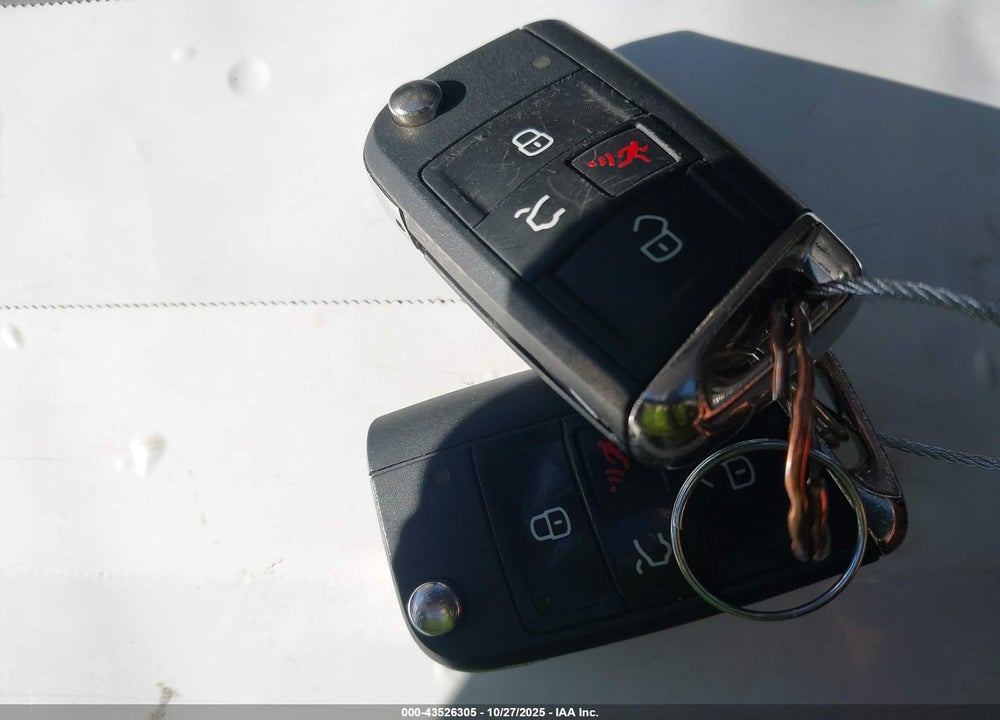 2021 VOLKSWAGEN TIGUAN VIN: 3VV3B7AX1MM011542