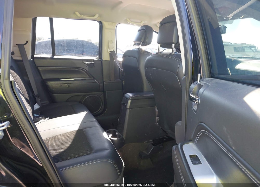 2016 JEEP COMPASS LATITUDE VIN: 1C4NJCEA7GD792625