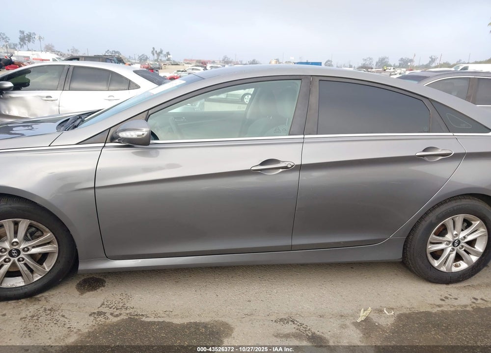 2014 HYUNDAI SONATA GLS VIN: 5NPEB4AC1EH908550