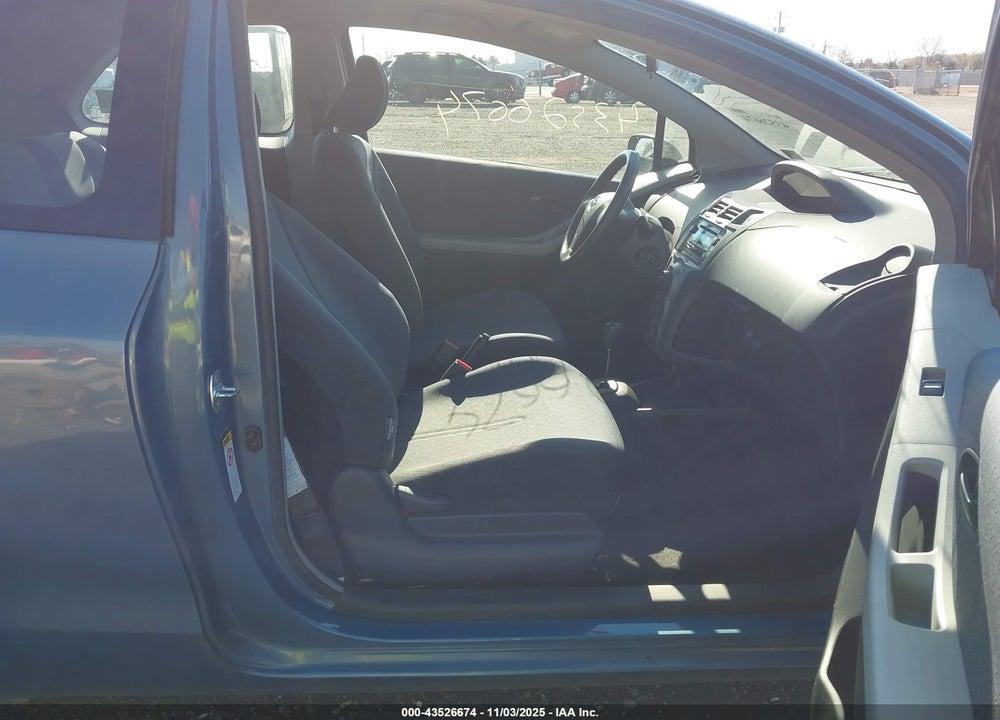 2009 TOYOTA YARIS VIN: JTDJT903895263122