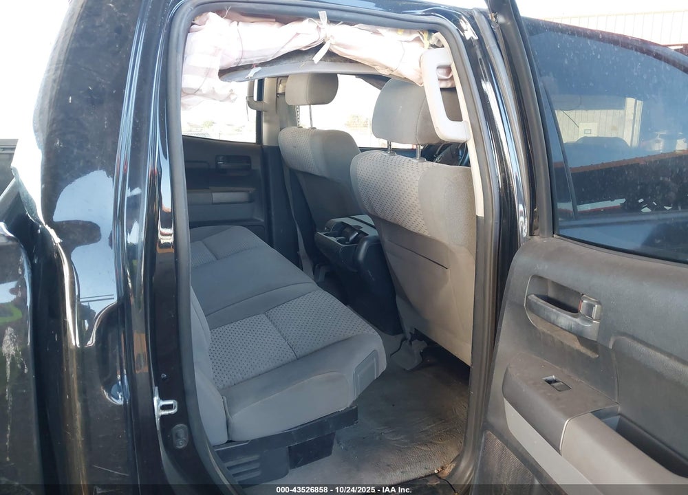 2011 TOYOTA TUNDRA VIN: 5TFRY5F12BX101824