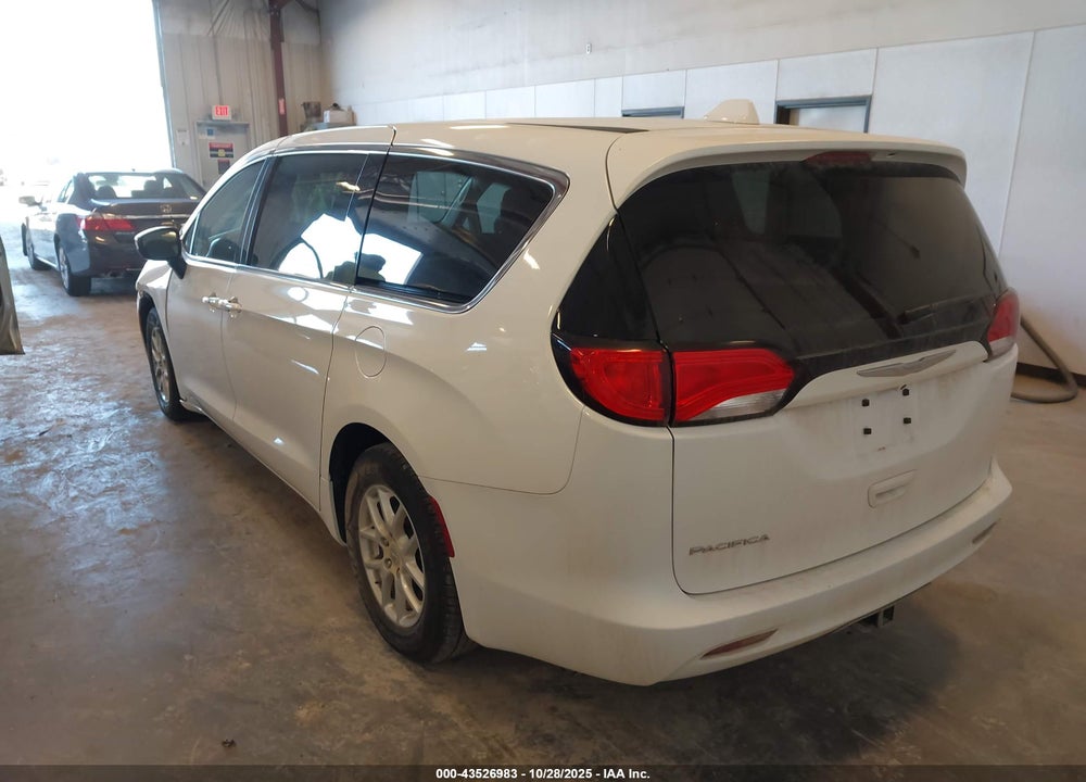 2017 CHRYSLER PACIFICA TOURING VIN: 2C4RC1DG0HR508093