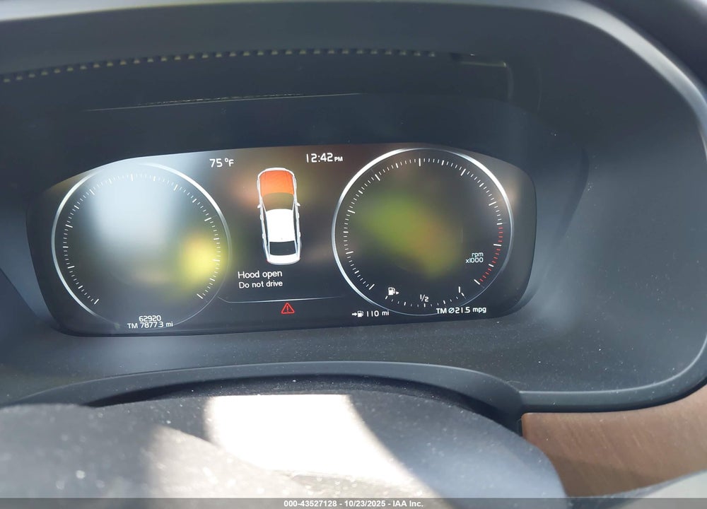 2017 VOLVO S90 VIN: YV1A22ML7H1011849