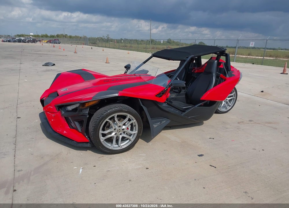 2021 POLARIS SLINGSHOT SL VIN: 57XAAPHD7M8144631