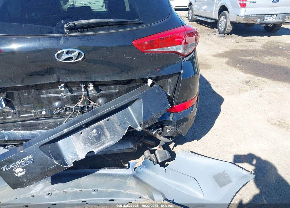 2016 HYUNDAI TUCSON VIN: KM8J3CA20GU022253