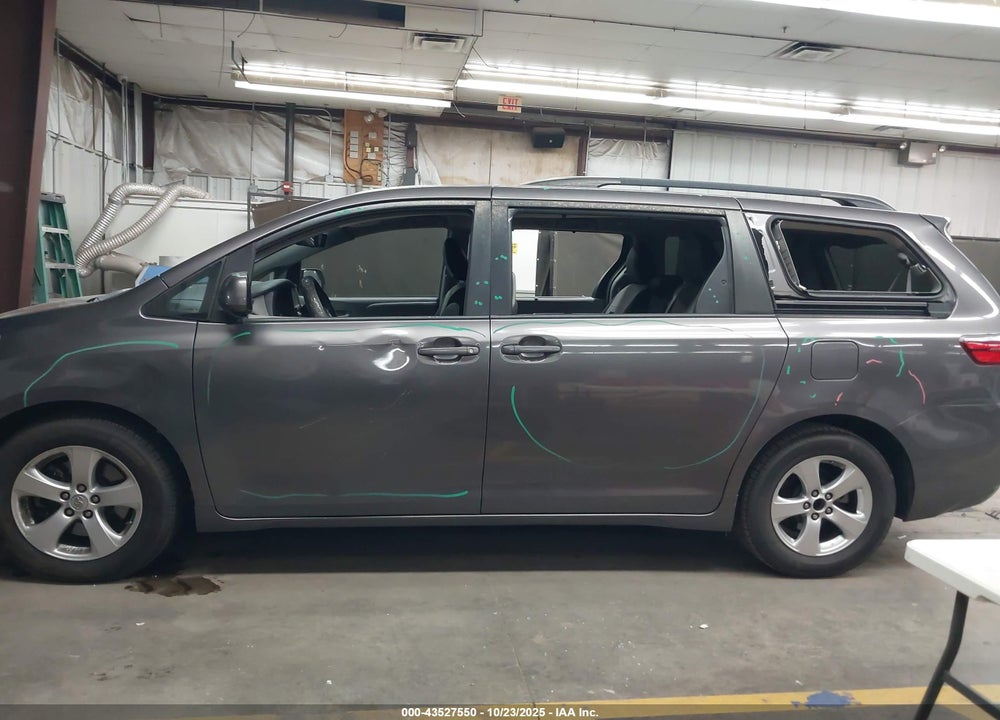 2016 TOYOTA SIENNA VIN: 5TDKK3DC5GS742135