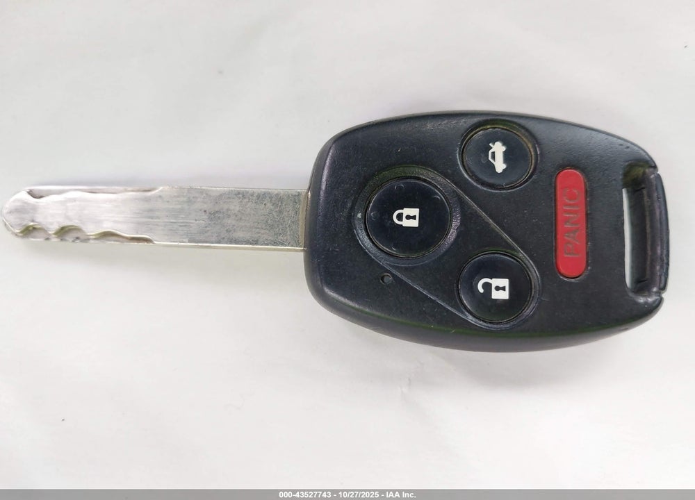 2011 HONDA ACCORD VIN: 1HGCS1B89BA016616