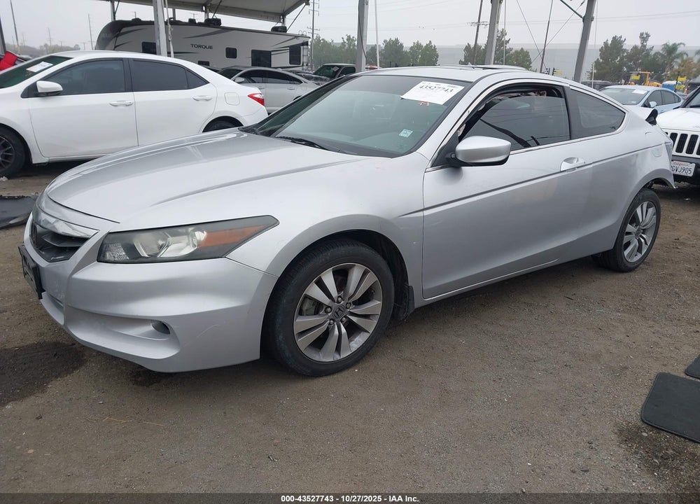 2011 HONDA ACCORD VIN: 1HGCS1B89BA016616