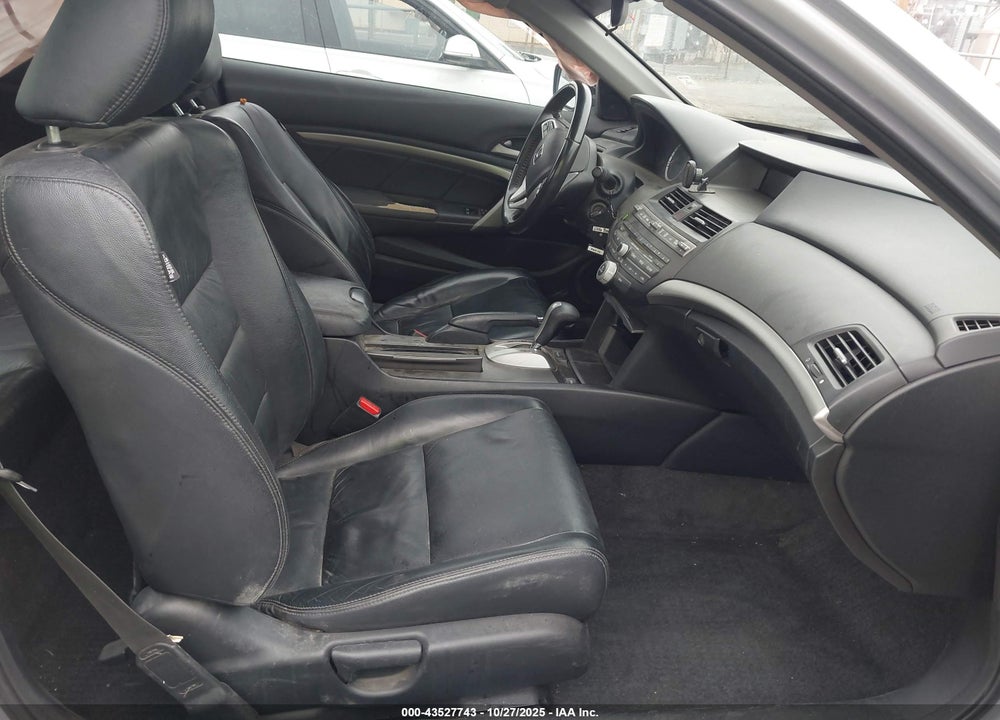 2011 HONDA ACCORD VIN: 1HGCS1B89BA016616