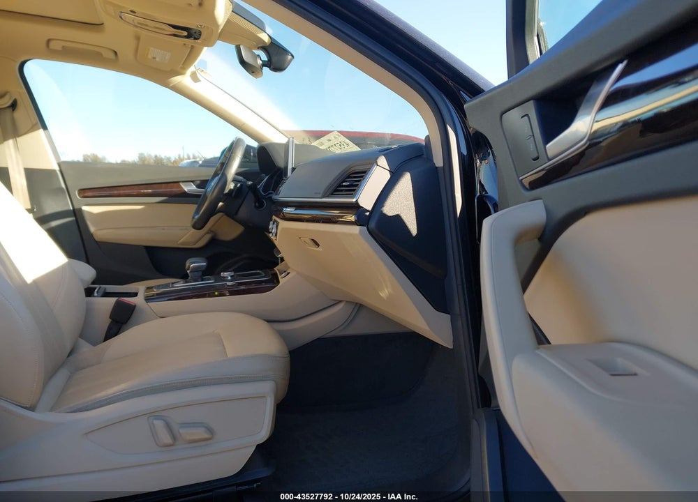 2018 AUDI Q5 2.0T PREMIUM VIN: WA1BNAFY5J2225544