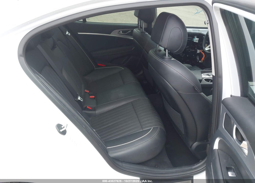 2019 GENESIS G70 2.0T ADVANCED VIN: KMTG34LA4KU027071