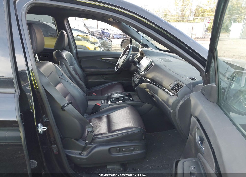 2021 HONDA RIDGELINE VIN: 5FPYK3F82MB022804