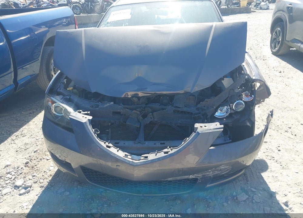 2007 MAZDA 3 VIN: JM1BK12F571748693