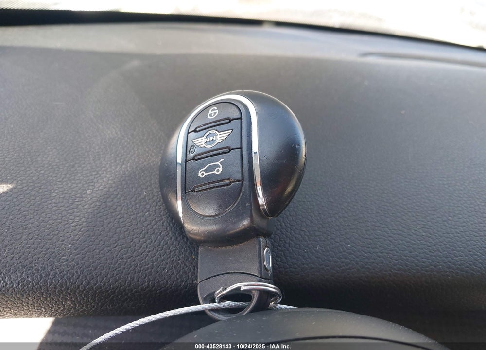 2017 MINI HARDTOP COOPER VIN: WMWXU1C37H2F77087