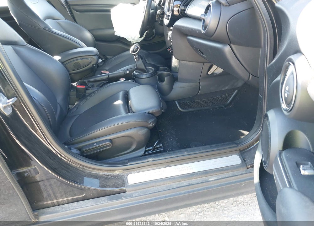 2017 MINI HARDTOP COOPER VIN: WMWXU1C37H2F77087