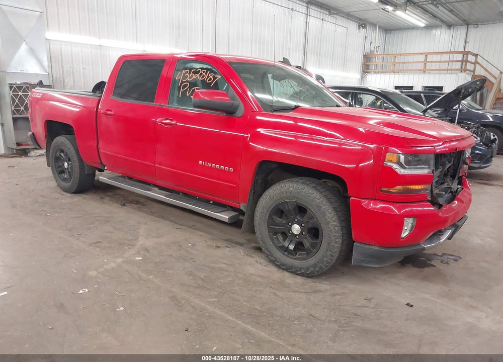 2017 CHEVROLET SILVERADO 1500 2LT VIN: 3GCUKREC4HG350127