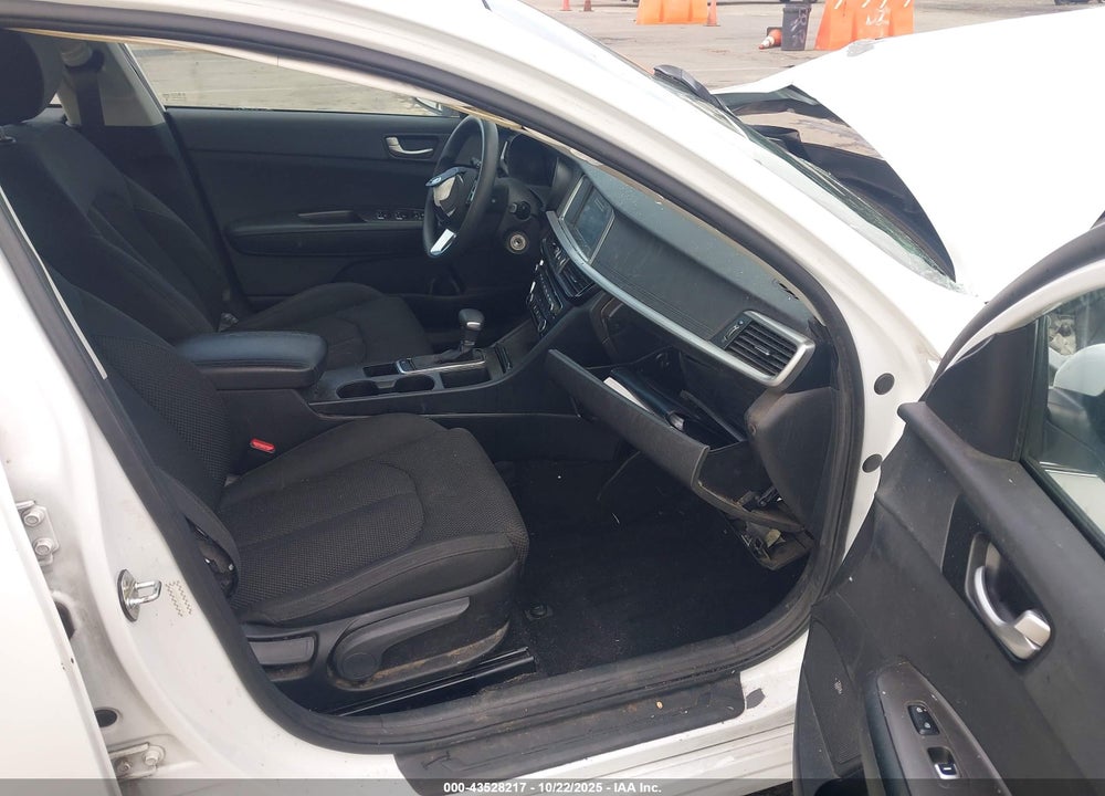 2020 KIA OPTIMA LX VIN: 5XXGT4L30LG437048