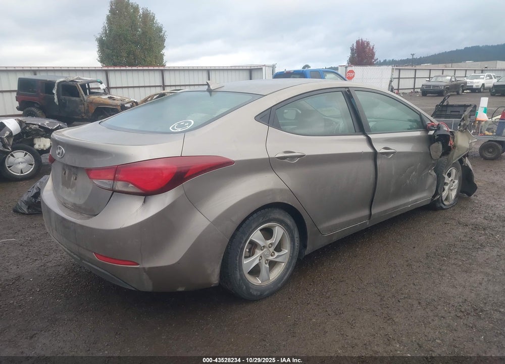 2014 HYUNDAI ELANTRA SE VIN: 5NPDH4AE1EH455395