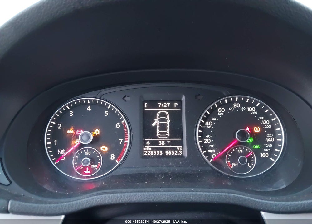 2012 VOLKSWAGEN PASSAT 2.5L SE VIN: 1VWBP7A30CC106034