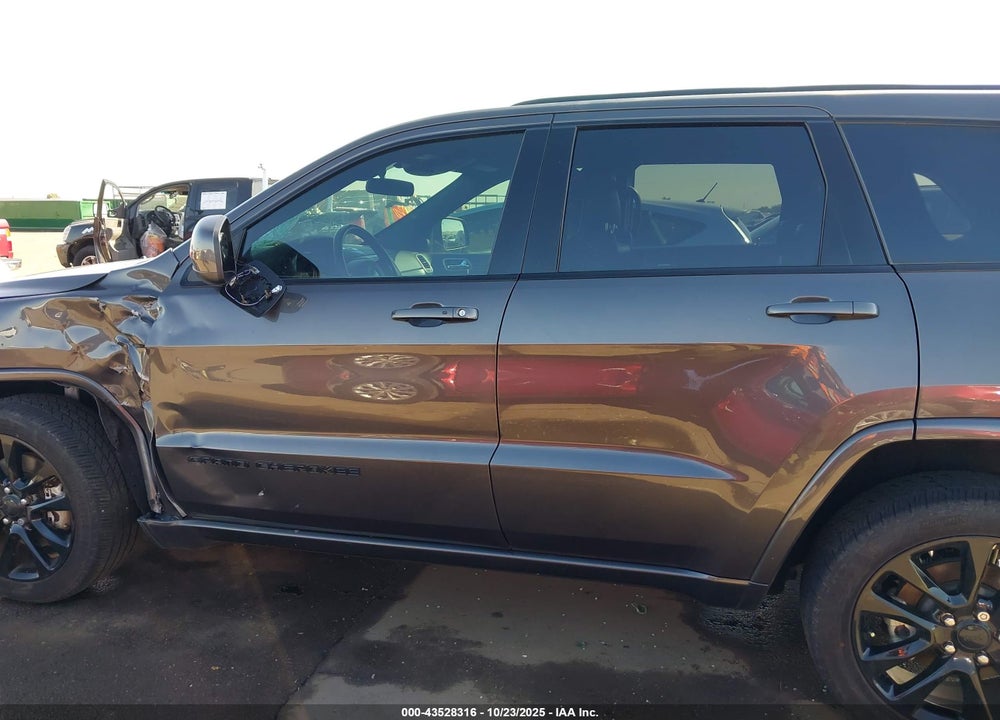 2021 JEEP GRAND CHEROKEE VIN: 1C4RJFAG0MC562973